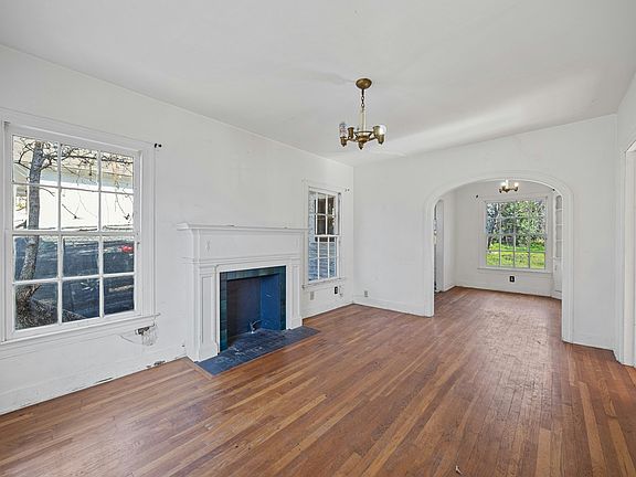 5th image of 801 Oakland Ave
