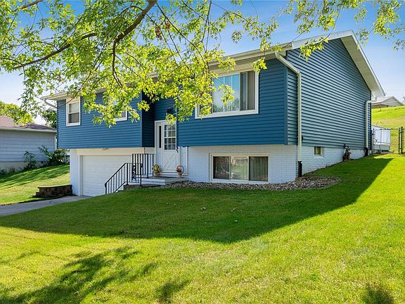2nd image of 1071 Hutton Hill Dr