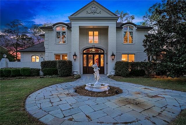 1st image of 216 Evangeline Dr