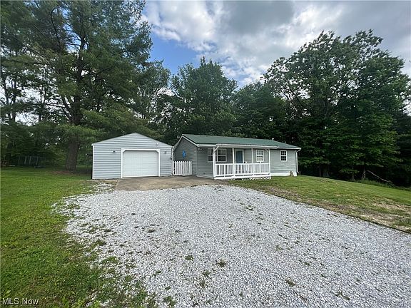 2nd image of 62010 Pikeview Dr