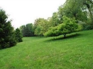 10180 Hazel Dell Rd, Newark, OH 43055