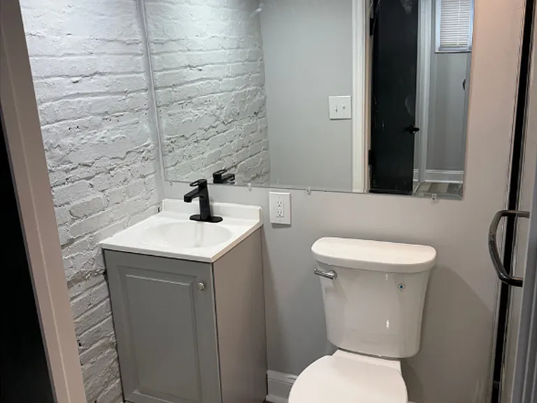 3325 E Monument St #1B-600-1B — Photo 11