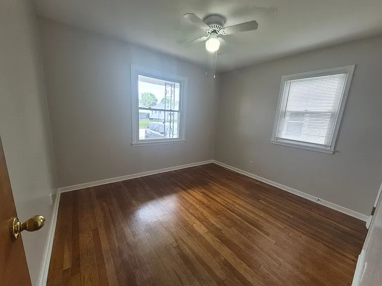 2623 Springmont Ave — Photo 17