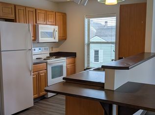 1018 E Knapp St #22FE40403, Milwaukee, WI 53202