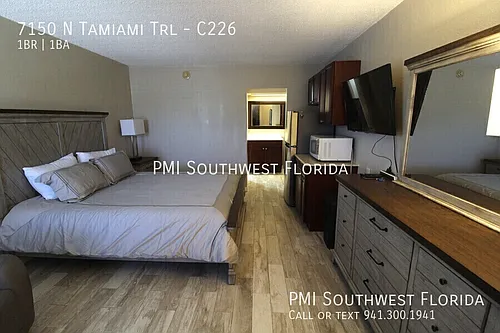 7150 N Tamiami Trl Photo 1 7150 N Tamiami Trl Photo 1