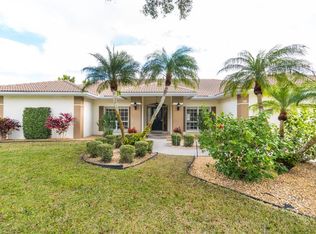 7715 Broadmoor Pines Blvd, Sarasota, FL 34243