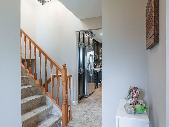 3rd image of 8238 Lexington Ct