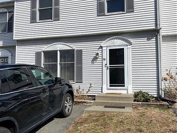 3rd image of 18 Ossman Ct