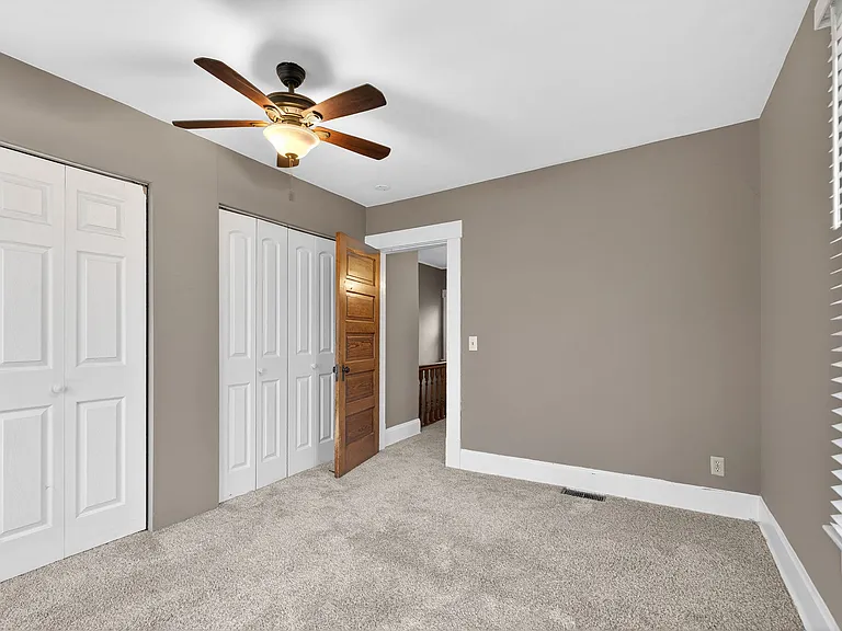 905 Beech St — Photo 26