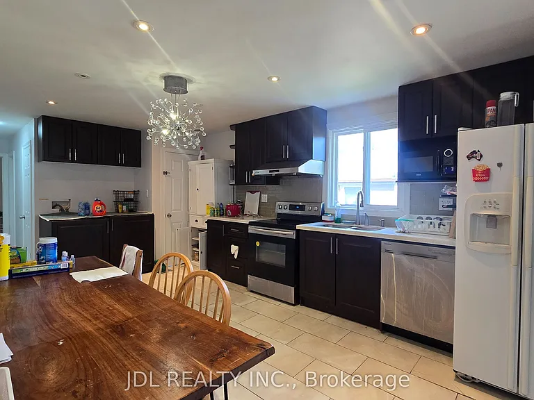 68 Meadowview Ave #ROOM MB — Photo 7