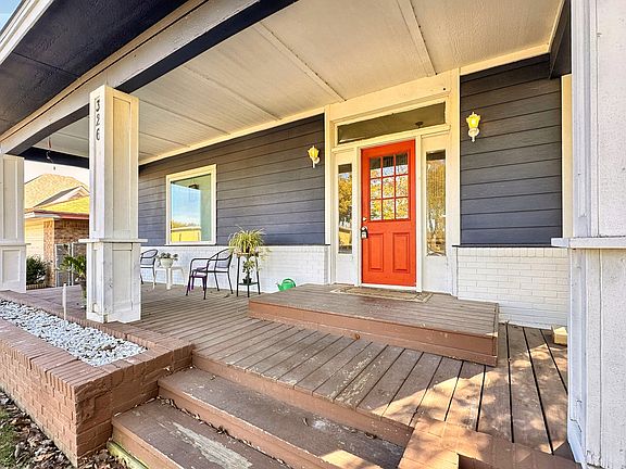 5th image of 326 W Sears St #102
