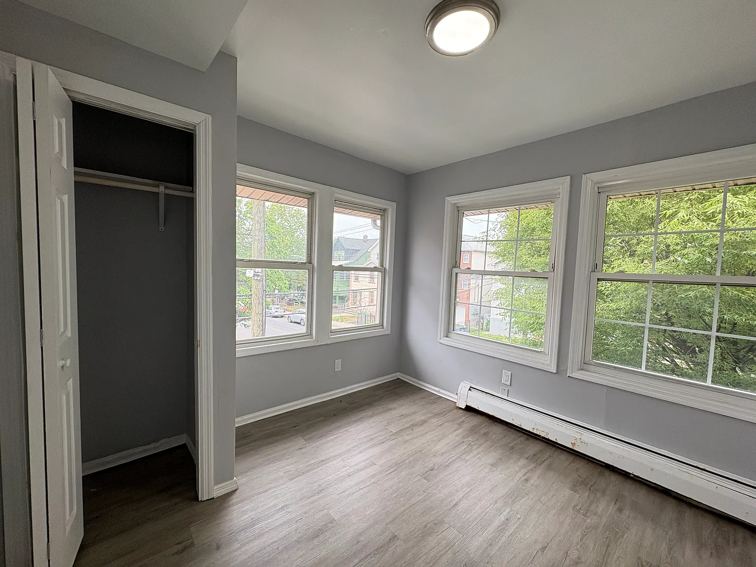 2 bed, 800 sqft, $1,950 — Photo 2
