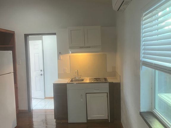 3rd image of 3757 Sunset Ln #A