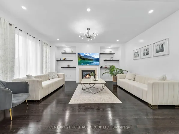 32 Amberwing Lndg, Bradford West Gwillimbury, ON L3Z 0H9