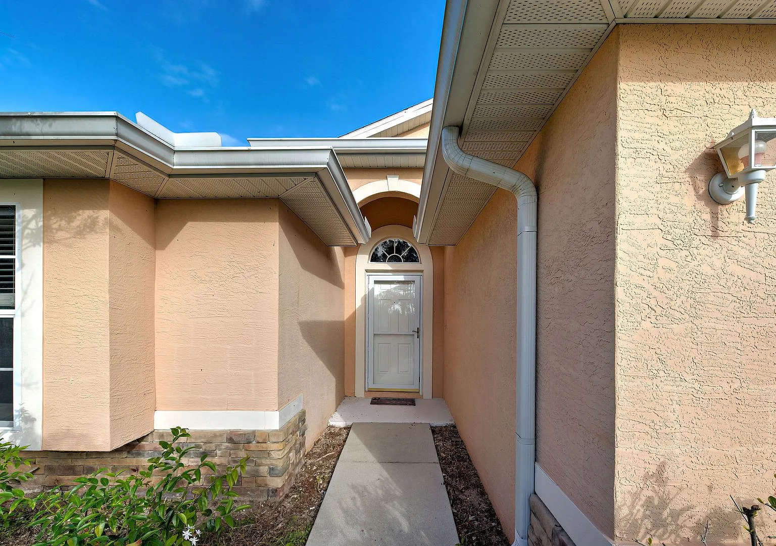 3br/2ba/2cg Single Family Home In Lakeside Plantation, North Port — Photo 3