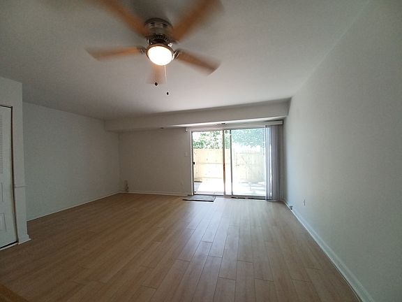 5th image of 21 Essex Sq