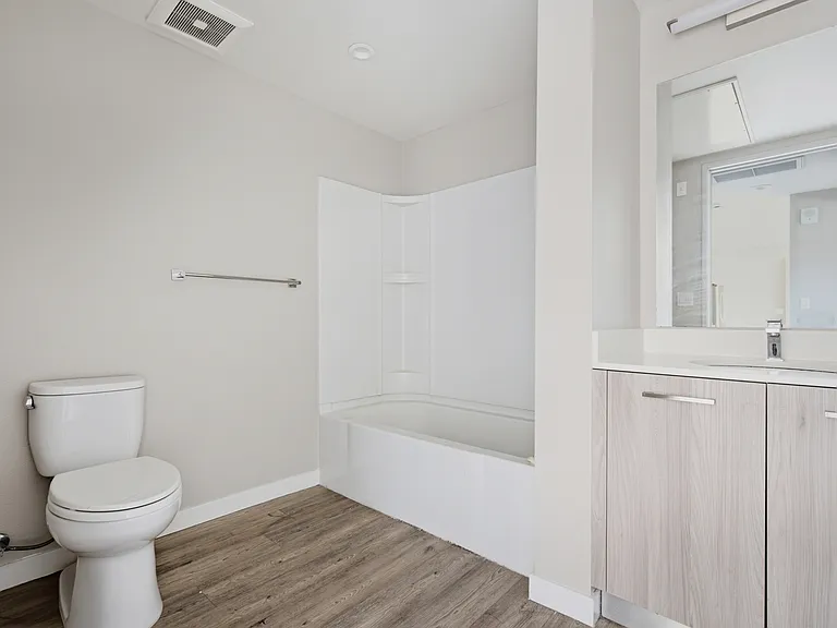 16300 Ventura Blvd #403 — Photo 7