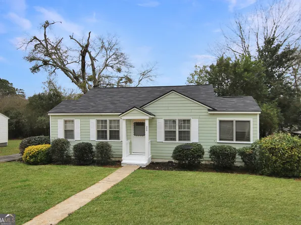 222 Beechwood Cir, Lagrange, GA 30240