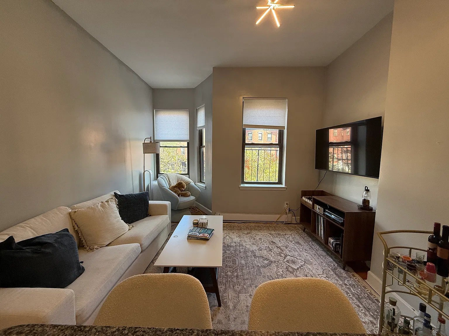 3 bed, $5,950 — Photo 4