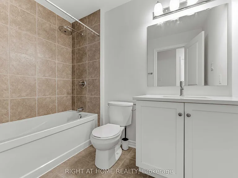 432 Meadowbreeze Dr — Photo 16