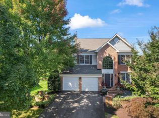 10802 Crippen Vale Ct, Reston, VA 20194