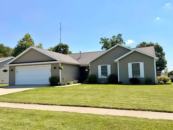 904 Sand Drift Dr, Fremont, IN 46737