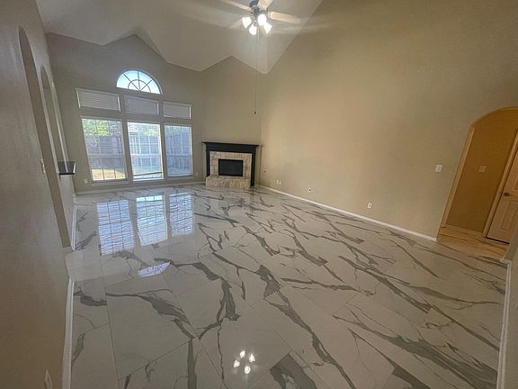 Family Room (View 1)