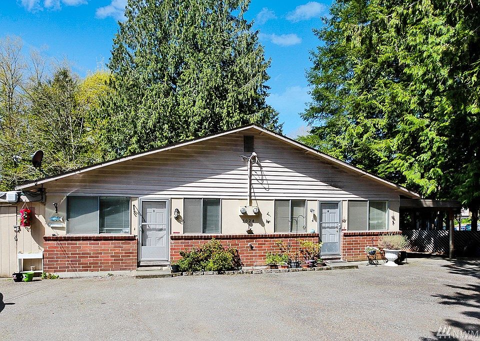 1st image of 3024 99th Ave NE
