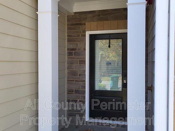 2nd image of 1016 Candela Ln