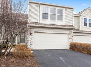 24900 Gates Ln, Plainfield, IL 60585