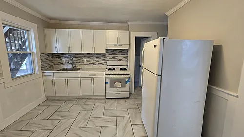 1514 Pembroke St Photo 1