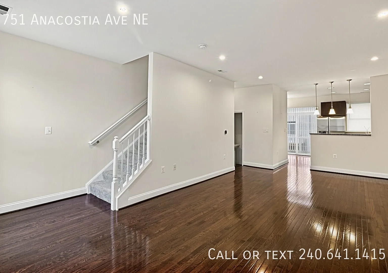 Beautiful 3 Br/3.5 Ba Eog Townhome In Parkside! — Photo 4