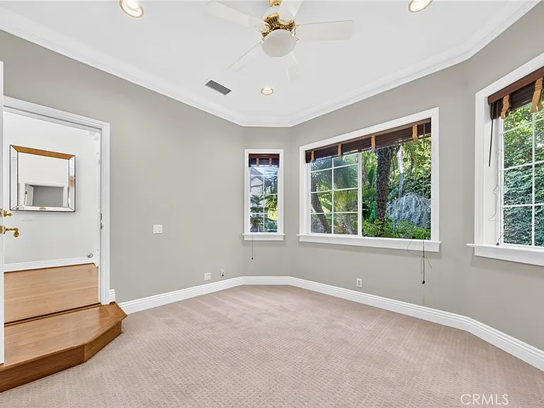 21004 Mendenhall Ct — Photo 30