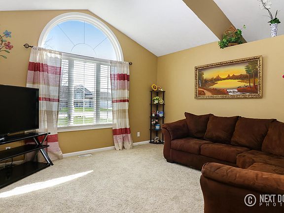 2nd image of 10243 Winterwood Dr