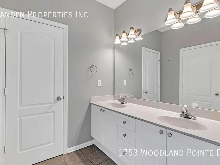 1753 Woodland Pointe Dr — Photo 21