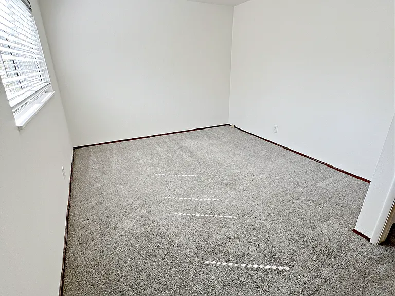 Capri Apartments — Photo 24