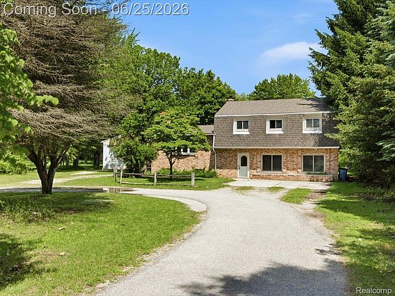 4th image of 2861 Church Rd