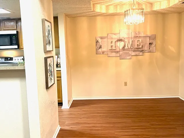 4371 Hulen Cir E #4371 — Photo 7