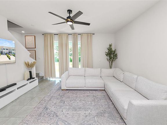 4th image of 3830 SUNFLOWER FIELD PLACE