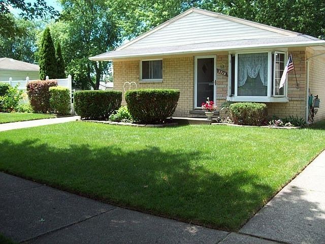 1st image of 5719 N Berry St