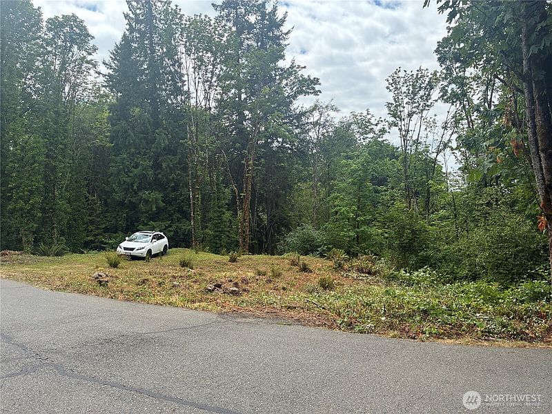 5th image of 8 xxx 136th Avenue SE