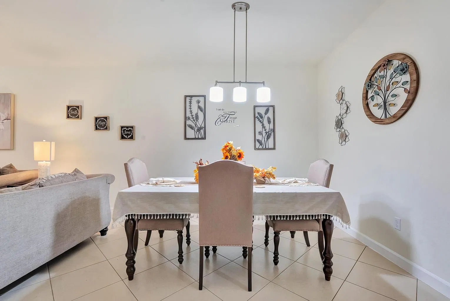 3 bed, 2.5 bath, 1466 sqft, $3,500 — Photo 4
