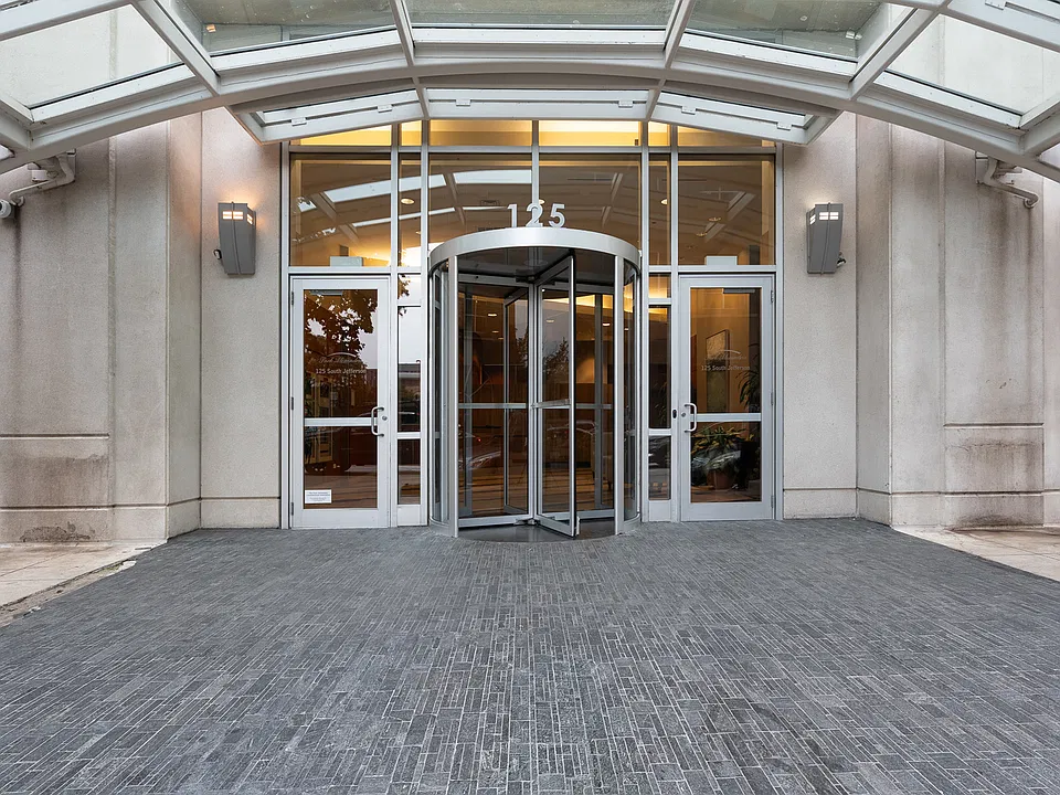 125 S Jefferson St #2206