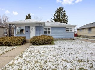 1620 W Lawn Ave, Racine, WI 53405
