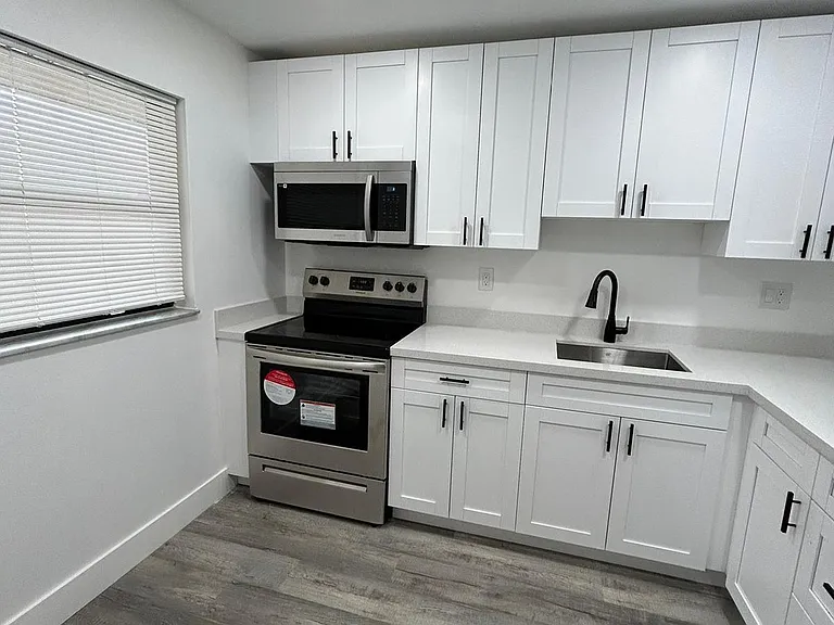 8875 Fontainebleau Blvd #201-1 — Photo 12