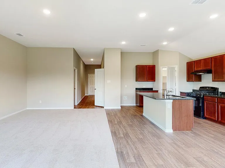 404 Bronze Forest Dr — Photo 18