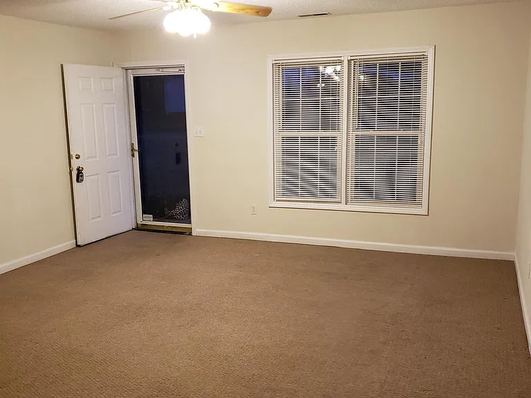 1610 Lake St — Photo 11