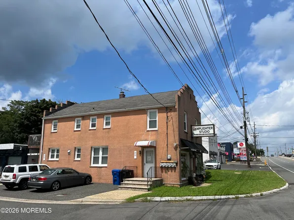 406 Highway 35 APT 3, Red Bank, NJ 07701