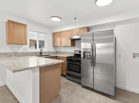 12612 Kornblum Ave, Hawthorne, CA