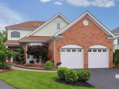 37 Tania Ct, Monroe Township, NJ, 08831